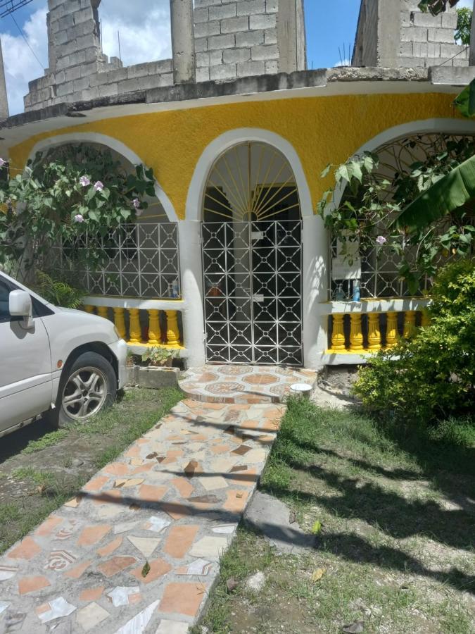 Fay Guest House Негрил Экстерьер фото