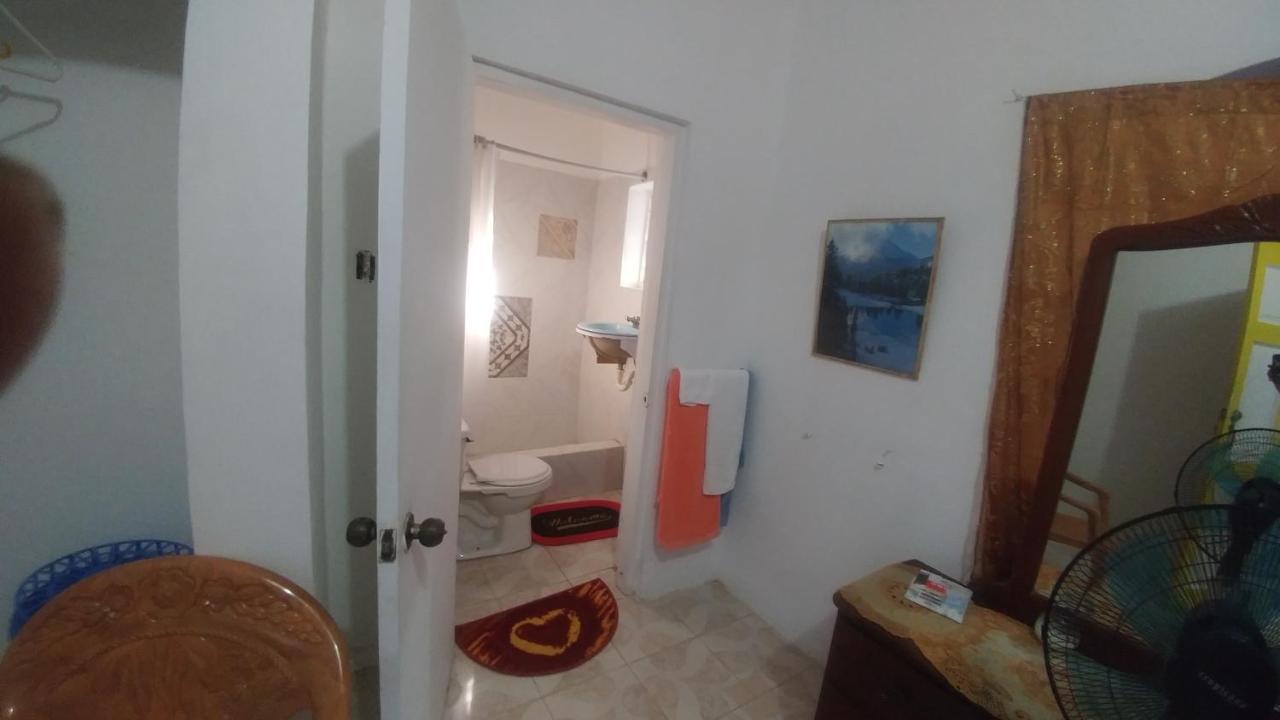 Fay Guest House Негрил Экстерьер фото